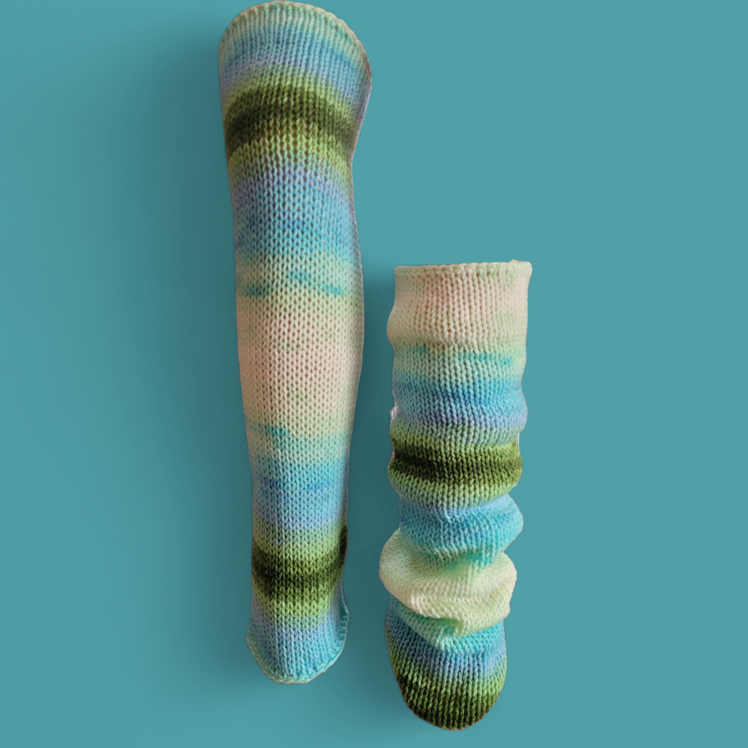handmade leg warmers, ombre effect, with blue, green and white, acrylic