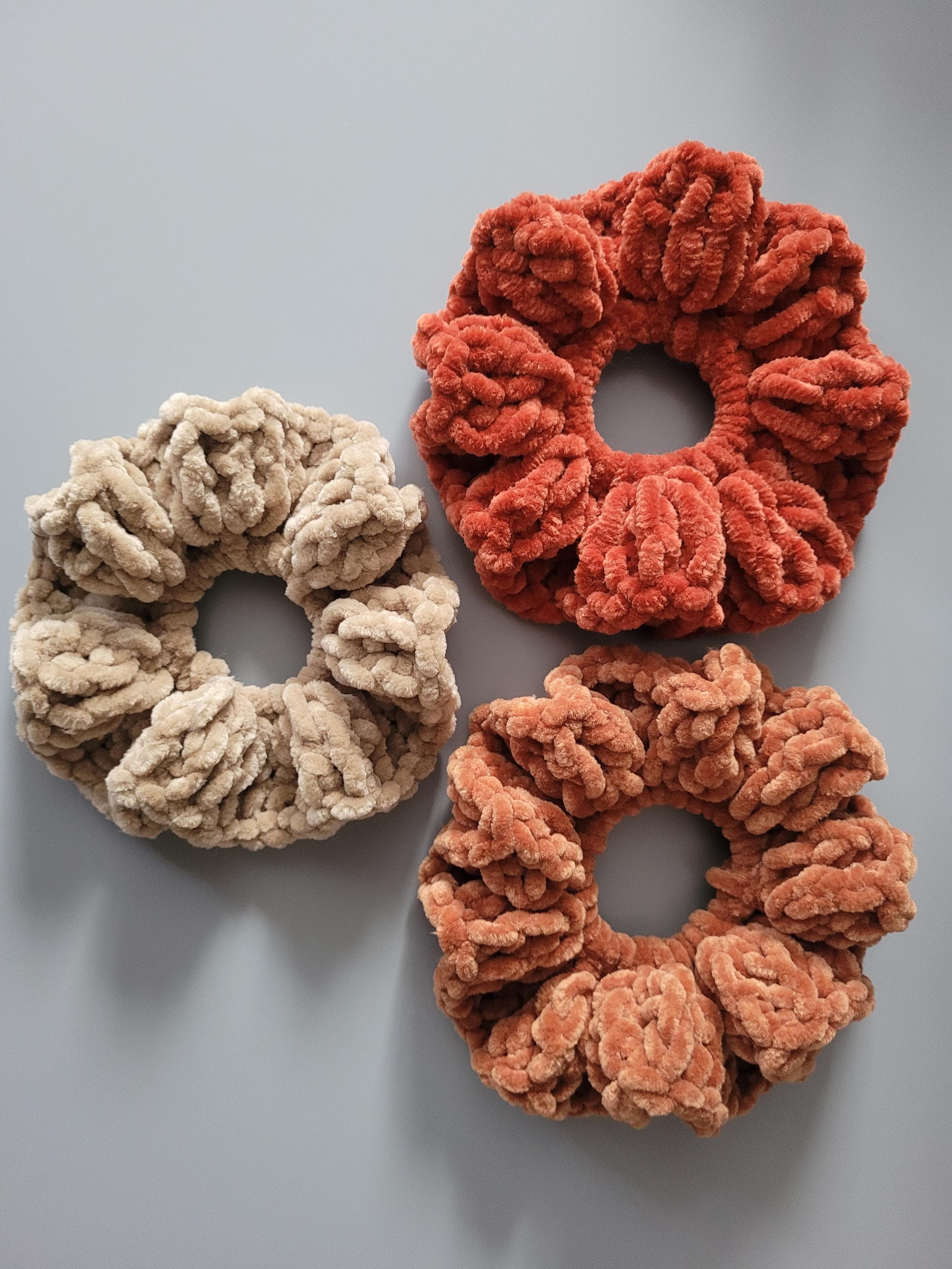set of 3 scrunchies in brown
