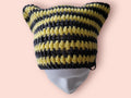 cat beanie hat dark grey / yellow